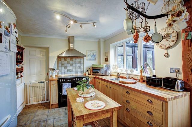  Image of 4 bedroom Detached house for sale in Elizabeth Court Sutton Ely CB6 at Elizabeth Court  Ely, CB6 2QW