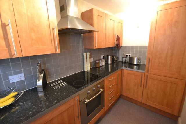  Image of 2 bedroom Apartment to rent in Ellesmere Green Eccles Manchester M30 at Ellesmere Green Monton Manchester, M30 9EZ