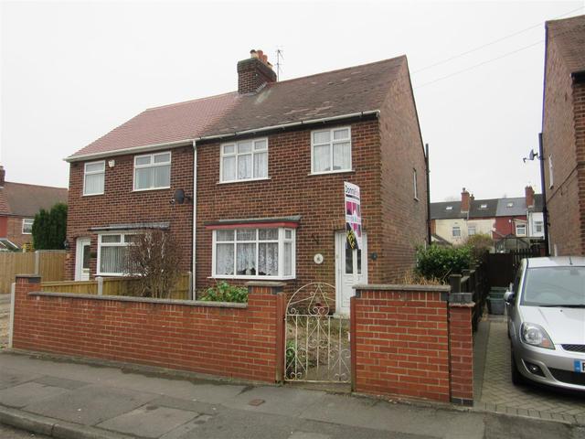  Image of 3 bedroom Detached house for sale in Ellis Avenue Hucknall Nottingham NG15 at Ellis Avenue Nottingham Nottingham, NG15 7RZ
