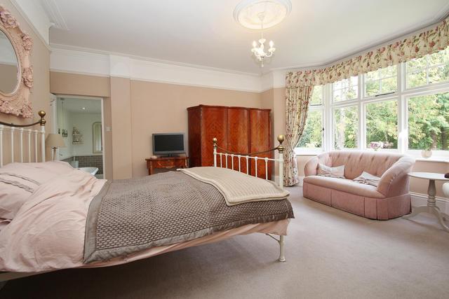  Image of 4 bedroom Detached house for sale in Elm Road Horsell Woking GU21 at Horsell Surrey Horsell, GU21 4DY