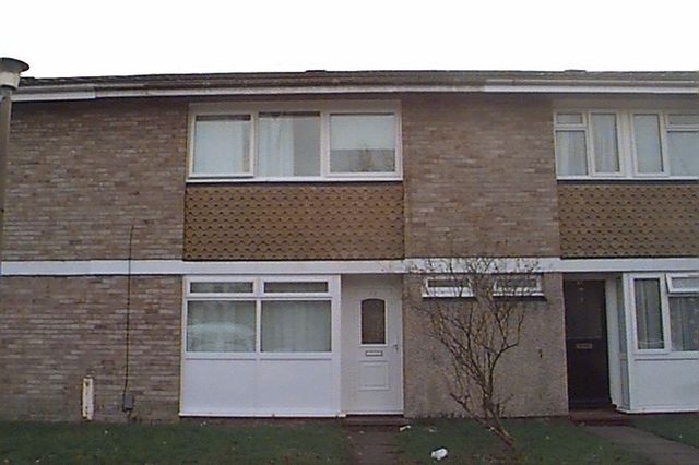  Image of 4 bedroom Terraced house to rent in Elmbank Avenue Englefield Green Egham TW20 at Elmbank Avenue Englefield Green Egham, TW20 0TQ
