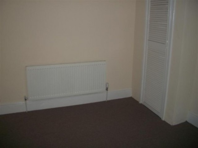  Image of 3 bedroom Terraced house to rent in Elmdale Road Walton Liverpool L9 at Walton  Liverpool, L9 2BH