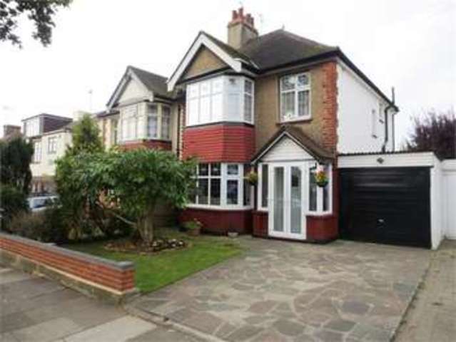  Image of 3 bedroom Semi-Detached house for sale in Elmsleigh Drive Leigh-on-Sea SS9 at Elmsleigh Drive Leigh on sea Leigh-on-Sea, SS9 3DS