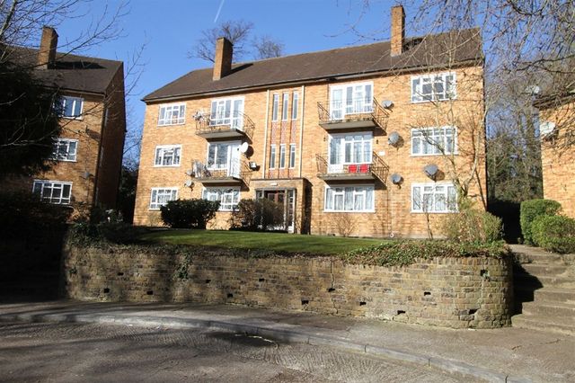  Image of 2 bedroom Flat for sale in Elmwood Court Sudbury Wembley HA0 at Elmwood Court Wembley Wembley, HA0 2NT