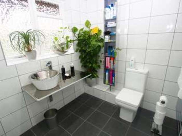  Image of 4 bedroom Detached house for sale in Elnor Lane Whaley Bridge High Peak SK23 at Whaley Bridge  High Peak, SK23 7JN