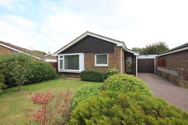  Image of 3 bedroom Detached house for sale in Elsdon Road Woking GU21 at Goldsworth Park Woking Knaphill, GU21 3NX