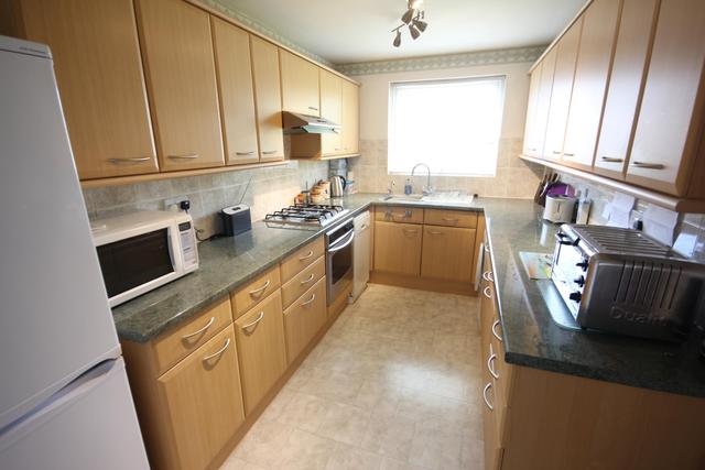  Image of 3 bedroom Detached house for sale in Elsdon Road Woking GU21 at Goldsworth Park Woking Knaphill, GU21 3NX