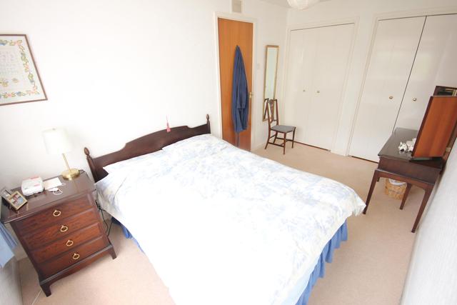  Image of 3 bedroom Detached house for sale in Elsdon Road Woking GU21 at Goldsworth Park Woking Knaphill, GU21 3NX