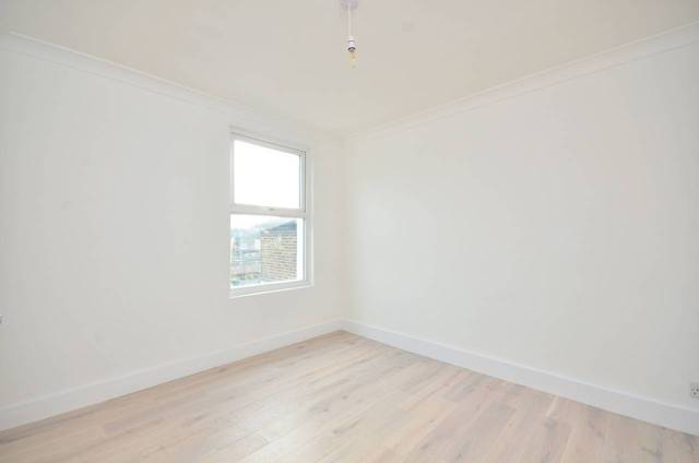  Image of 2 bedroom Flat for sale in Elswick Road London SE13 at Elswick Road  Lewisham, SE13 7SR