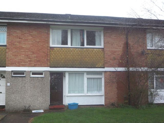  Image of 4 bedroom Terraced house to rent in Pine Way Englefield Green Egham TW20 at Englefield Green, TW20 0TA