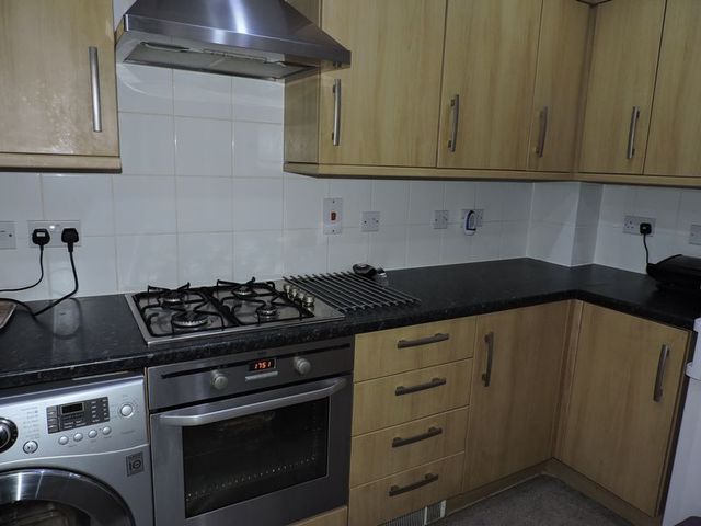  Image of 3 bedroom Semi-Detached house for sale in Englefield Way Basingstoke RG24 at Englefield Way  Basingstoke, RG24 9SF