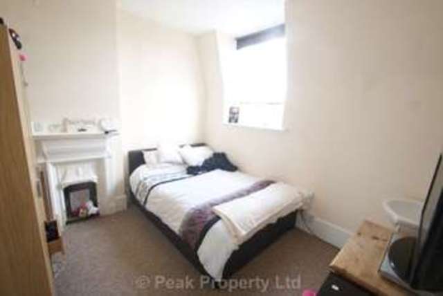  Image of 8 bedroom House Share to rent in Park Street Westcliff-on-Sea SS0 at Park Street  Westcliff On Sea, SS0 7PA