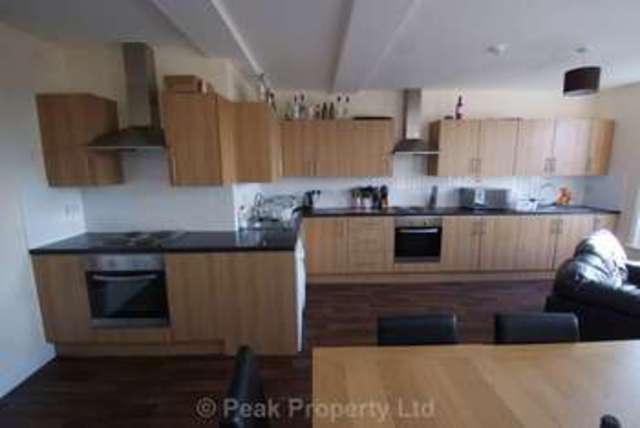  Image of 8 bedroom House Share to rent in Park Street Westcliff-on-Sea SS0 at Park Street  Westcliff On Sea, SS0 7PA
