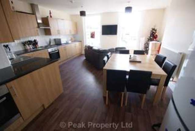  Image of 8 bedroom House Share to rent in Park Street Westcliff-on-Sea SS0 at Park Street  Westcliff On Sea, SS0 7PA