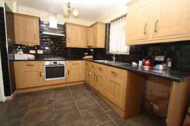  Image of 3 bedroom Property to rent in Ensign Drive London N13 at Ensign Drive London London, N13 5AN