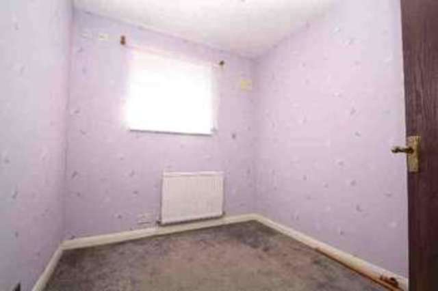  Image of 3 bedroom Property to rent in Ensign Drive London N13 at Ensign Drive London London, N13 5AN
