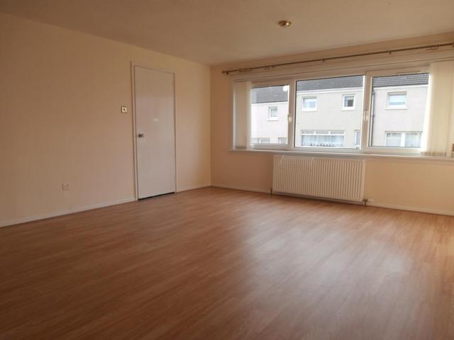  Image of 3 bedroom Flat to rent in Eskbank Street Glasgow G32 at Greenfield Glasgow Glasgow, G32 6XN