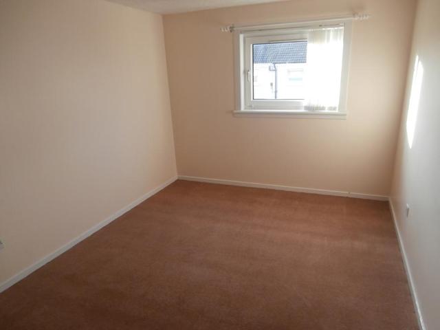  Image of 3 bedroom Flat to rent in Eskbank Street Glasgow G32 at Greenfield Glasgow Glasgow, G32 6XN