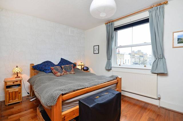  Image of 2 bedroom Flat for sale in Evering Road London N16 at Evering Road  Stoke Newington, N16 7BU