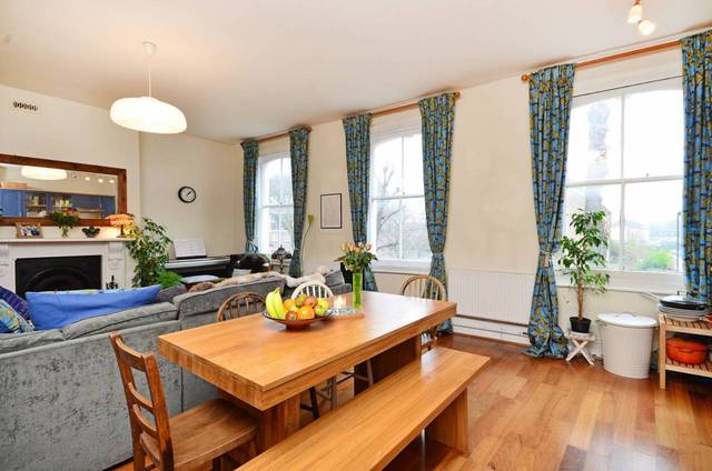  Image of 2 bedroom Flat for sale in Evering Road London N16 at Evering Road  Stoke Newington, N16 7BU