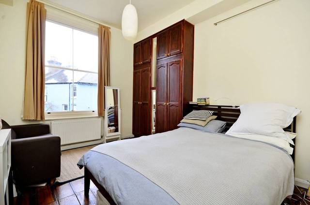  Image of 2 bedroom Flat for sale in Evering Road London N16 at Evering Road  Stoke Newington, N16 7BH