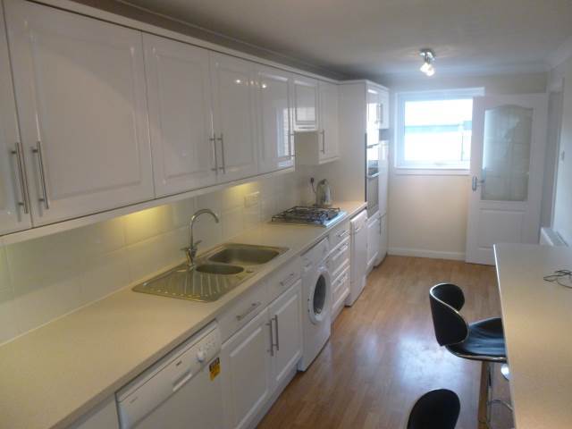  Image of 3 bedroom Detached house to rent in Fair A Far Edinburgh EH4 at Cramond Edinburgh Edinburgh, EH4 6QB