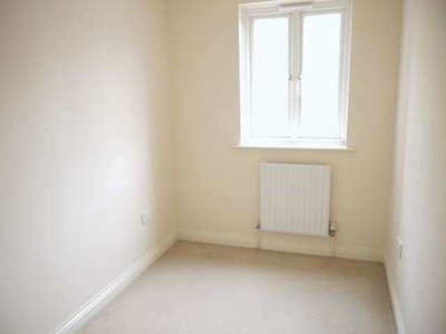  Image of 2 bedroom Flat to rent in Fair Oak Road Fair Oak Eastleigh SO50 at 470 Fair Oak Road Fair Oak EASTLEIGH, SO50 7EZ