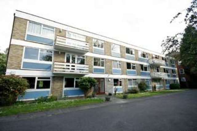  Image of 2 bedroom Flat for sale in Maxwell Road Northwood HA6 at 33 Maxwell Road  Northwood, HA6 2YH