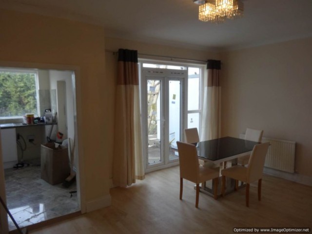 Image of 4 bedroom Semi-Detached house to rent in Fairfields Crescent London NW9 at Fairfields Crescent  London, NW9 0PS