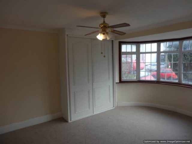  Image of 4 bedroom Semi-Detached house to rent in Fairfields Crescent London NW9 at Fairfields Crescent  London, NW9 0PS