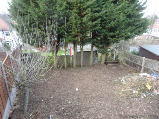  Image of 4 bedroom Semi-Detached house to rent in Fairfields Crescent London NW9 at Fairfields Crescent  London, NW9 0PS