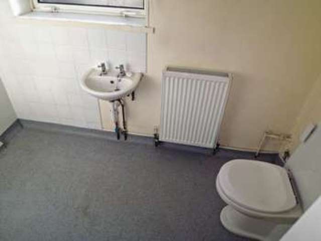  Image of 4 bedroom Semi-Detached house for sale in Farfield Retford DN22 at Farfield  Retford, DN22 7TL