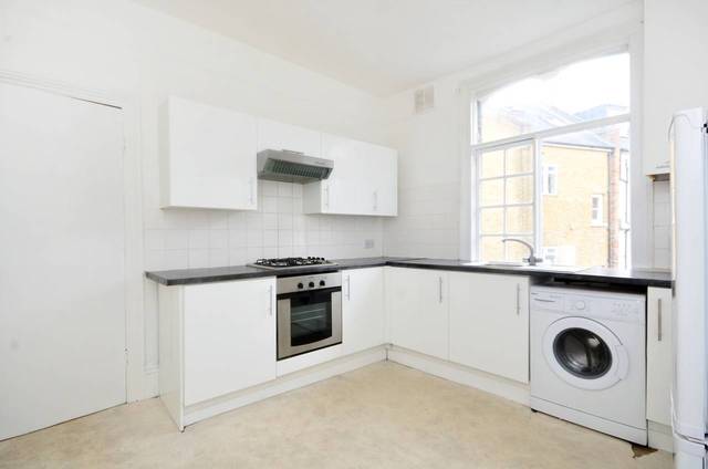  Image of 2 bedroom Flat for sale in Farleigh Road London N16 at Farleigh Road  Stoke Newington, N16 7TF