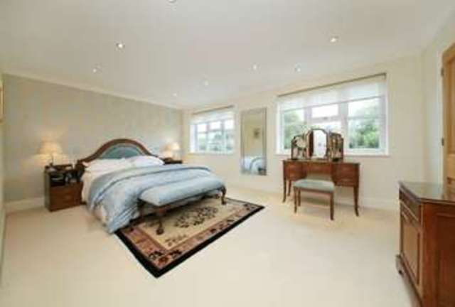  Image of 4 bedroom Detached house for sale in Farm Way Northwood HA6 at Northwood, HA6 3EF