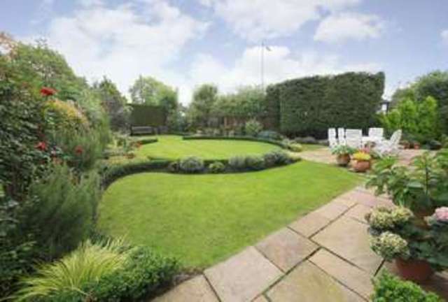  Image of 4 bedroom Detached house for sale in Farm Way Northwood HA6 at Northwood, HA6 3EF