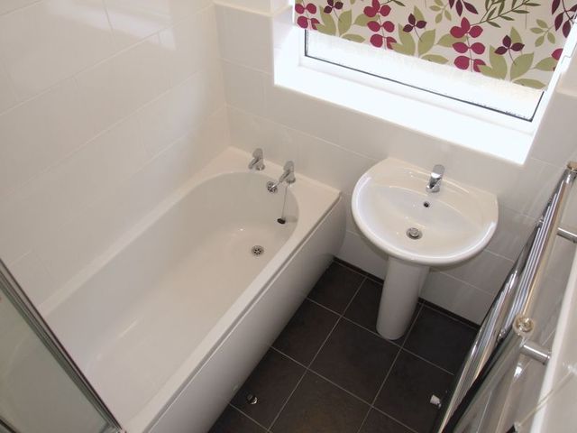  Image of 2 bedroom Detached house to rent in Farndale Drive Loughborough LE11 at Farndale Drive  Loughborough, LE11 2RQ