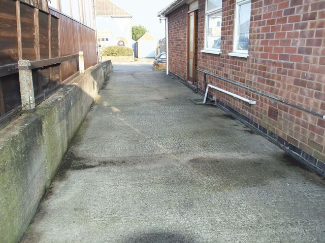  Image of 2 bedroom Detached house to rent in Farndale Drive Loughborough LE11 at Farndale Drive  Loughborough, LE11 2RQ