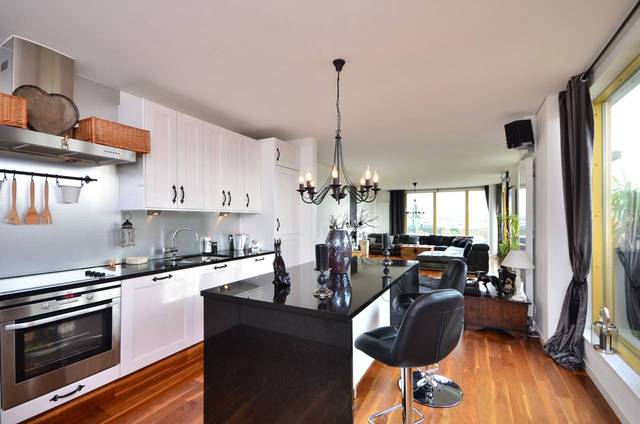  Image of 2 bedroom Flat for sale in West Parkside London SE10 at Farnsworth Court  Greenwich, SE10 0RU