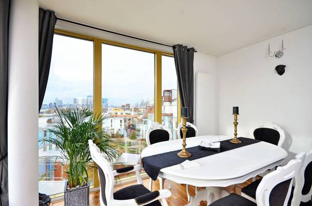  Image of 2 bedroom Flat for sale in West Parkside London SE10 at Farnsworth Court  Greenwich, SE10 0RU