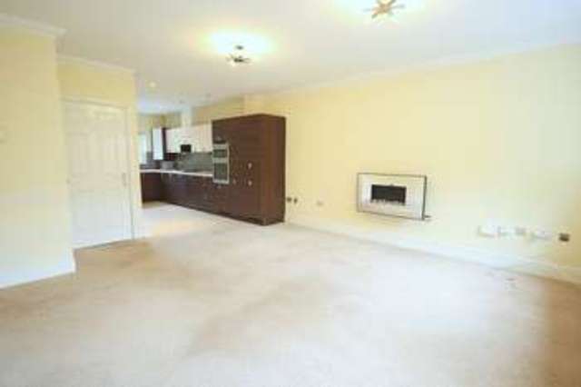  Image of 4 bedroom Detached house to rent in Feldon Way Stratford-upon-Avon CV37 at Feldon Way  Stratford upon Avon, CV37 7EE