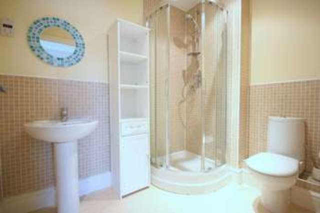  Image of 4 bedroom Detached house to rent in Feldon Way Stratford-upon-Avon CV37 at Feldon Way  Stratford upon Avon, CV37 7EE