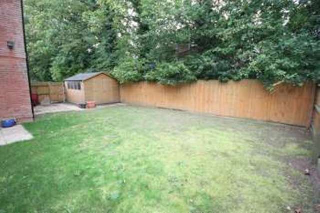  Image of 4 bedroom Detached house to rent in Feldon Way Stratford-upon-Avon CV37 at Feldon Way  Stratford upon Avon, CV37 7EE