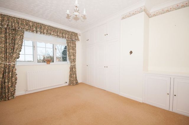  Image of 3 bedroom Detached house for sale in Fen Lane East Keal Spilsby PE23 at Fen Lane East Keal Spilsby, PE23 4AY