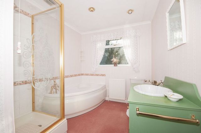  Image of 3 bedroom Detached house for sale in Fen Lane East Keal Spilsby PE23 at Fen Lane East Keal Spilsby, PE23 4AY