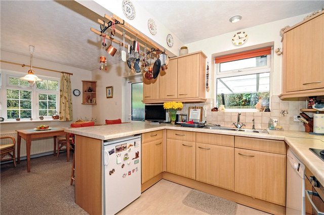  Image of 5 bedroom Detached house for sale in Fenns Lane West End Woking GU24 at West End Woking West End, GU24 9QF