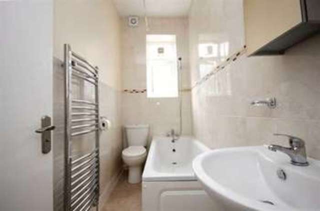  Image of 3 bedroom Property to rent in Ferme Park Road London N4 at Ferme Park Road  London, N4 4DS
