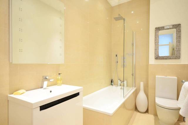  Image of 1 bedroom Flat for sale in Fernshaw Road London SW10 at Fernshaw Road  Chelsea, SW10 0TG