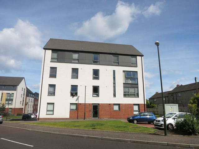  Image of 2 bedroom Flat to rent in Ferry Gait Drive Edinburgh EH4 at Silverknowes Edinburgh Edinburgh, EH4 4GJ