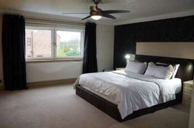  Image of 5 bedroom Detached house for sale in Ferry Lane Hook Goole DN14 at Hook East Yorkshire, DN14 5NZ