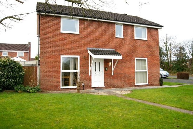  Image of 4 bedroom Detached house for sale in Ffordd Gwenllian Llay Wrexham LL12 at Ffordd Gwenllian Llay Wrexham, LL12 0UW
